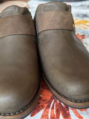 New Patagonia Addie Clog Peat Brown Leather Women 7 Distressed Mule Shoe